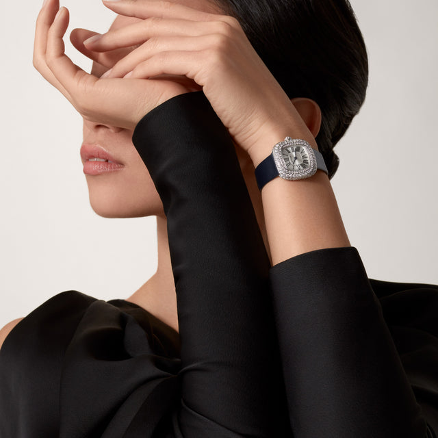Coussin de Cartier watch