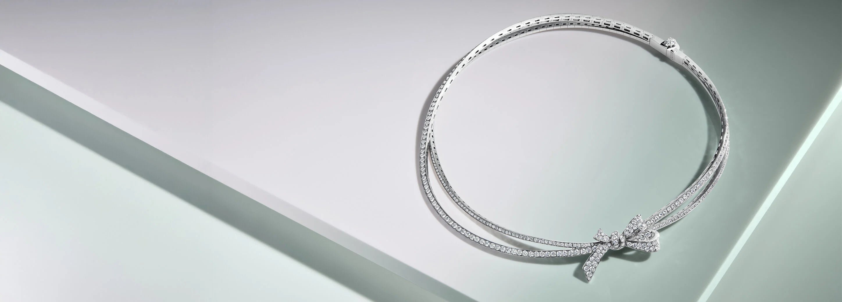Necklaces & Pendants