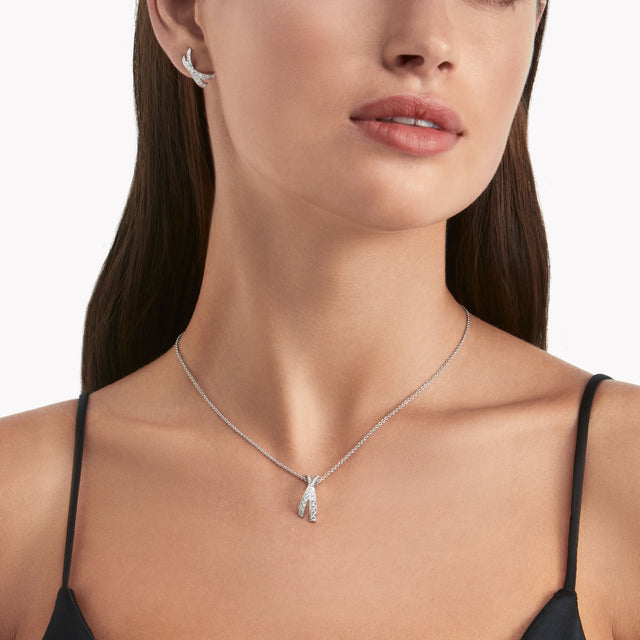 Kiss Pavé Diamond Stud Earrings