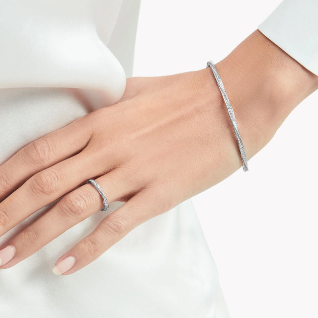 Spiral Pavé Diamond Band