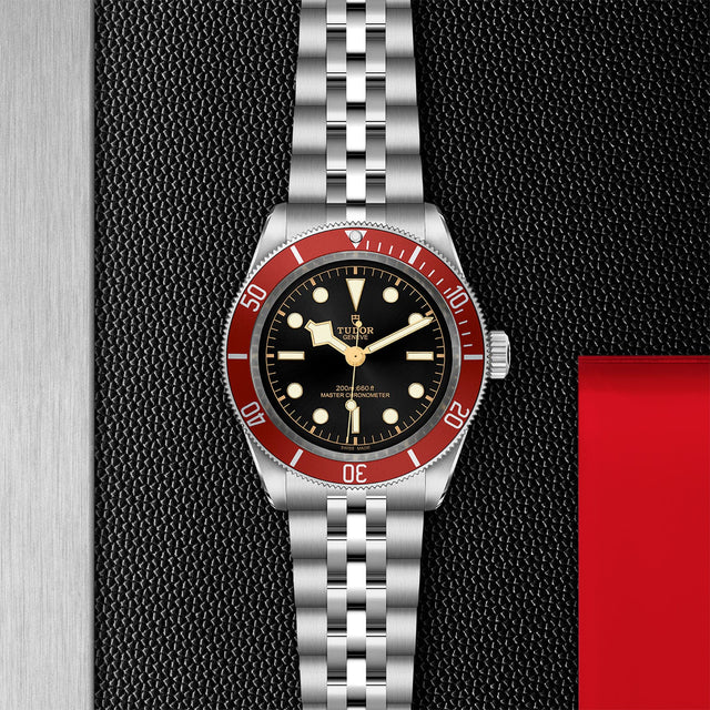 tudor m7941a1a0ru 0003 in store flat lay
